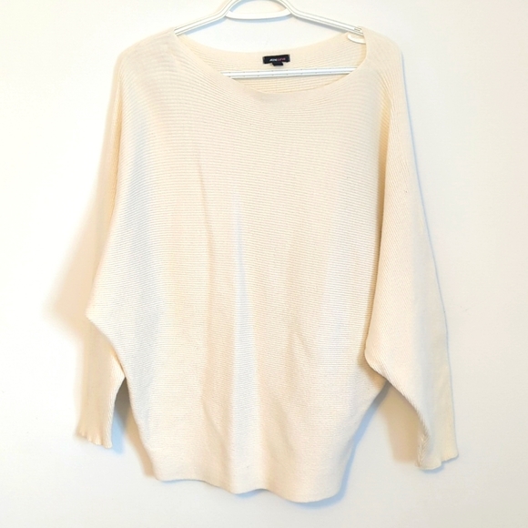 Ardene curve Cream Dolman sleeve shirt - Picture 1 of 3